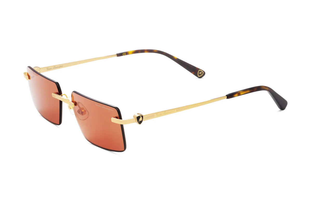 Occhiale Tonino Lamborghini TLX 203 Colore 01 Oro. Scopri la collezione di occhiali da sole Tonino Lamborghini. Lenti premium e materiali pregiati per uno stile audace che non accetta compromessi.