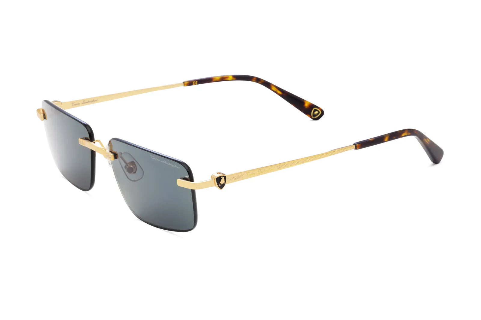 Occhiale Tonino Lamborghini TLX 202 Colore 01 Oro. Scopri la collezione di occhiali da sole Tonino Lamborghini. Lenti premium e materiali pregiati per uno stile audace che non accetta compromessi.